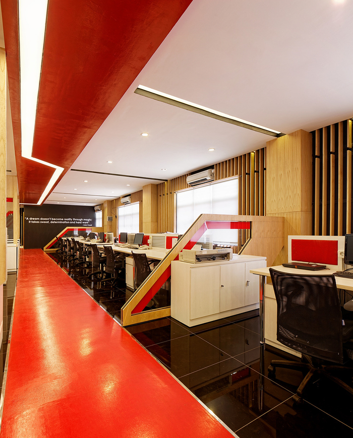 時尚木語  OMG印尼公司辦公室設(shè)計欣賞