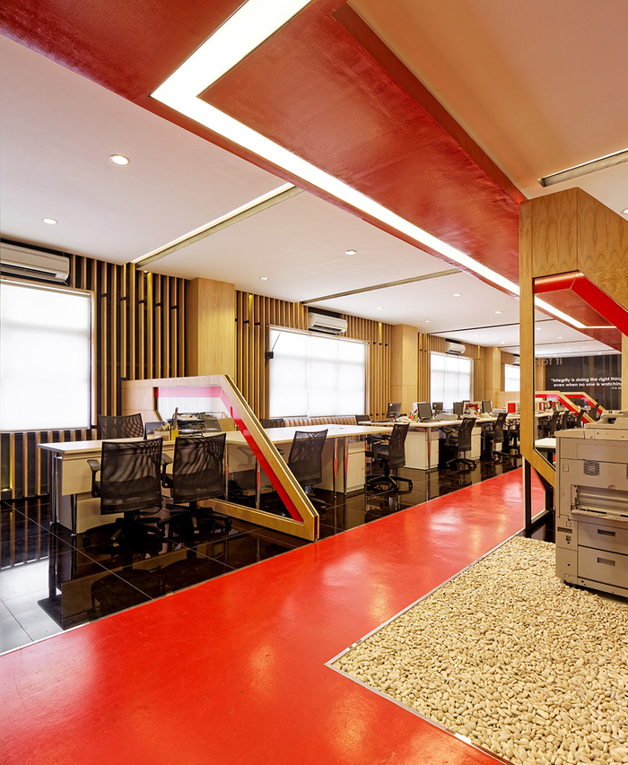 時尚木語  OMG印尼公司辦公室設(shè)計欣賞