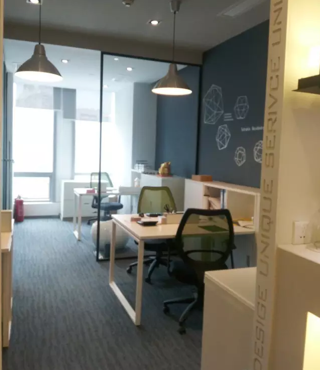 簡(jiǎn)約的辦公室裝修設(shè)計(jì)風(fēng)格