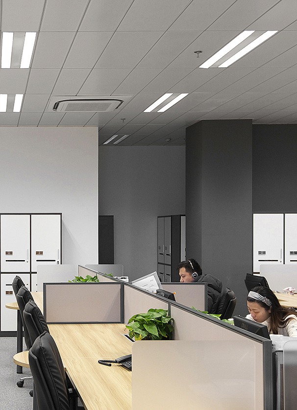 員工辦公區域裝修實景圖