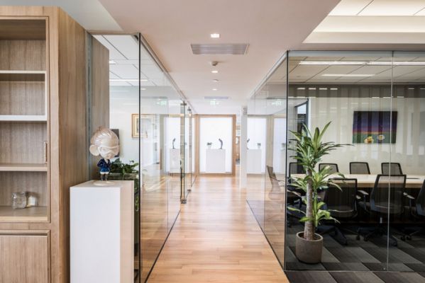 上海辦公室設計中如何選擇辦公室家具？